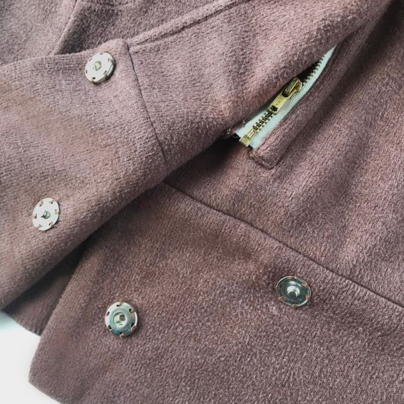 Juma Designer Hooded Vest - Picture 4 of 6